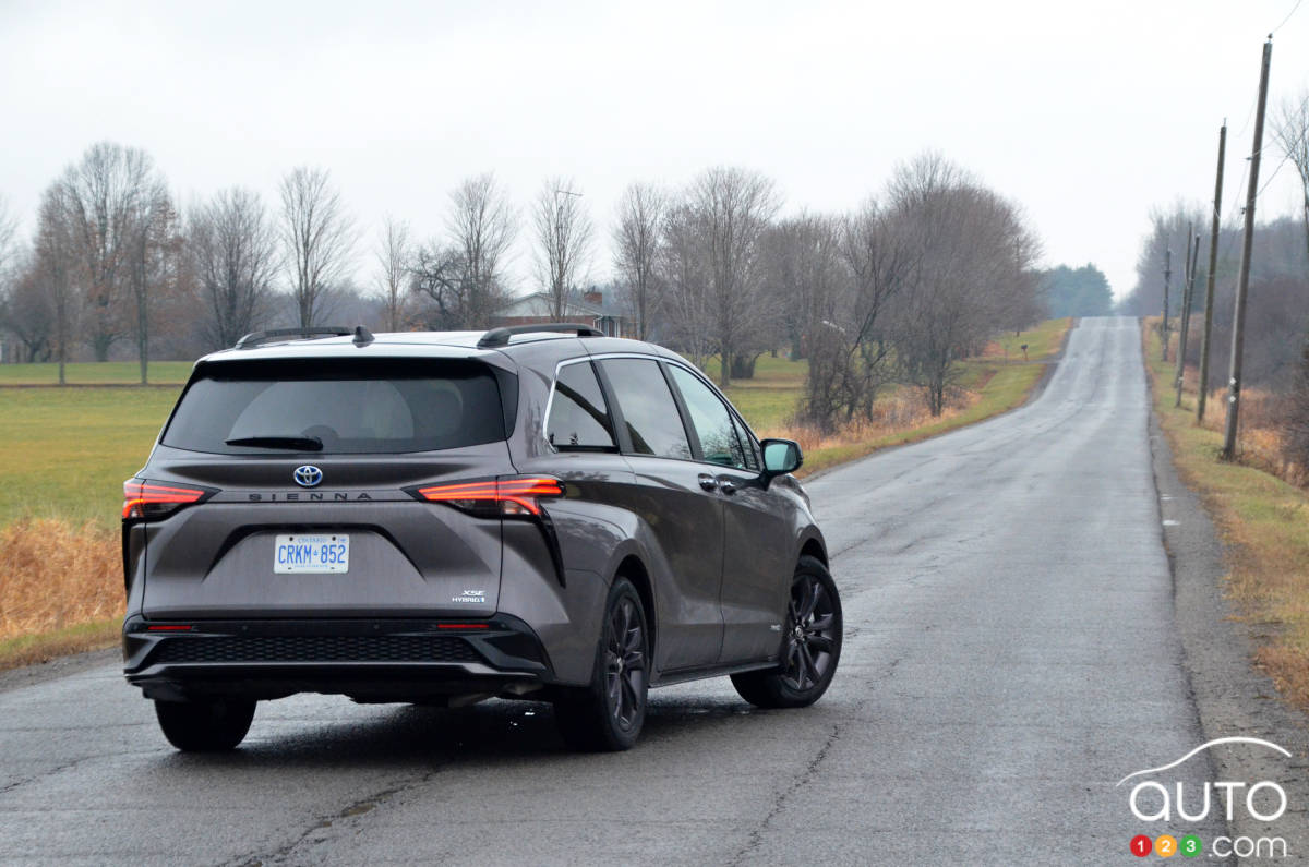 Toyota Sienna XSE 2021, trois quarts arrière